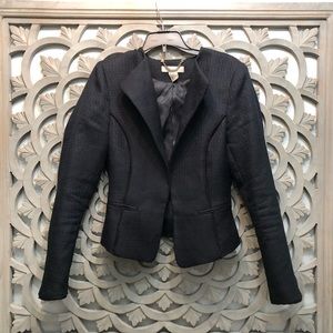 Navy blue sophisticated blazer